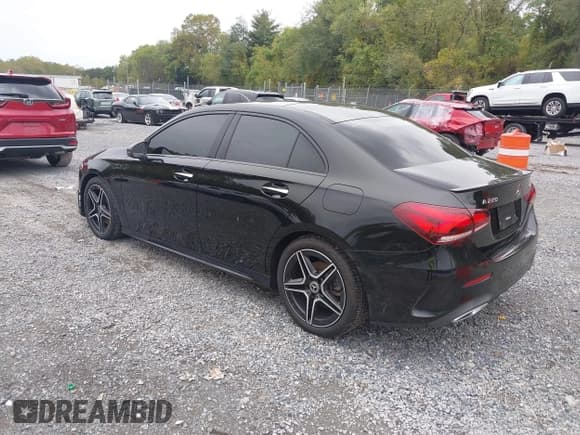 ✅ 2021 Mercedes-Benz A 220 • VIN: W1K3G4FB1MJ293177 • Lot: 43308014. Listed on IAAI with 36,790 mi. Free auction sales archive from the USA and detailed vehicle history report at DreamBid. Image 3.