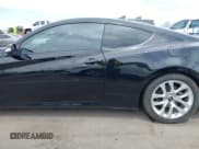 ✅ 2016 Hyundai Genesis Coupe 3.8L Base • VIN: KMHHT6KJ4GU134415 • Lot: 42360259. Wystawiony na IAAI z przebiegiem 54 653 mil. Bezpłatny archiwum sprzedaży aukcyjnych z USA i szczegółowy raport historii pojazdu na DreamBid. Zdjęcie 15.