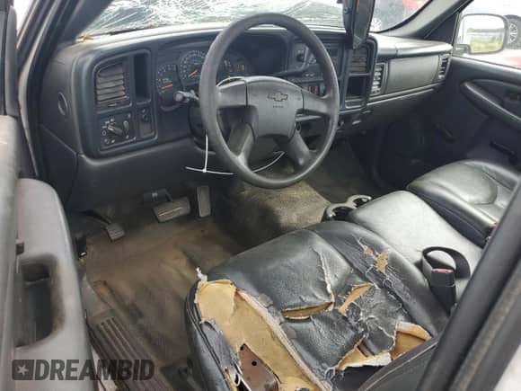 ✅ 2006 Chevrolet Silverado 1500 Work Truck • VIN: 3GCEC14X86G192993 • Lot: 70599224. Wystawiony na Copart z przebiegiem 207 515 mil mil. Skorzystaj z bezpłatnego archiwum sprzedaży aukcyjnych z USA i zobacz szczegółowy raport historii pojazdu na DreamBid. Zdjęcie 8.