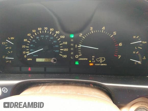 ✅ 2000 Lexus LX 470 • VIN: JT6HT00W8Y0100087 • Lot: 41762294. Wystawiony na IAAI z przebiegiem 274 720 mil. Bezpłatny archiwum sprzedaży aukcyjnych z USA i szczegółowy raport historii pojazdu na DreamBid. Zdjęcie 7.