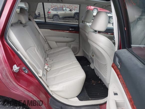 ✅ 2011 Subaru Outback Limited Power Moon • VIN: 4S4BRDKCXB2323584 • Lot: 43869508. Listed on IAAI with 309,936 mi. Free auction sales archive from the USA and detailed vehicle history report at DreamBid. Image 8.