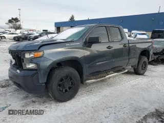 ✅ 2019 Chevrolet Silverado 1500 Work Truck • VIN: 1GCRYAEH1KZ281597 • Lot: 45844875. Wystawiony na Copart z przebiegiem 65 871 mil. Bezpłatny archiwum sprzedaży aukcyjnych z USA i szczegółowy raport historii pojazdu na DreamBid. Zdjęcie 1.