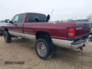 ✅ 2001 Dodge 2500 • VIN: 1B7KF23661J550611 • Lot: 43466592. Wystawiony na IAAI z przebiegiem 223 666 mil. Bezpłatny archiwum sprzedaży aukcyjnych z USA i szczegółowy raport historii pojazdu na DreamBid. Zdjęcie 3.