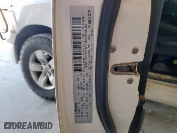 ✅ 2018 Ram 1500 Express • VIN: 1C6RR6FG5JS349964 • Lot: 92732245. Listed on Copart with 164,620 mi. Free auction sales archive from the USA and detailed vehicle history report at DreamBid. Image 12.