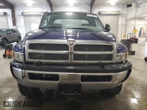 ✅ 2002 Dodge 2500 • VIN: 3B7KF23682M264814 • Lot: 86186845. Wystawiony na Copart z przebiegiem 282 713 mil. Bezpłatny archiwum sprzedaży aukcyjnych z USA i szczegółowy raport historii pojazdu na DreamBid. Zdjęcie 5.