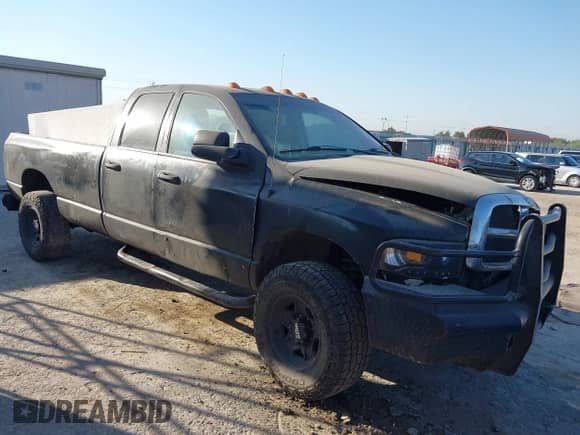 2005 Dodge 3500 SLT z VIN 3D7LS38C95G706190, wystawiony jako IAAI lot #40597269 z przebiegiem 264 260 mil mil oraz . Historia ofert i sprzedaży dostępna na DreamBid. Obrazek 1.