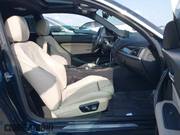 ✅ 2017 BMW 2 Series 230i • VIN: WBA2F9C38HV664981 • Lot: 41888074. Wystawiony na IAAI z przebiegiem 110 350 mil. Bezpłatny archiwum sprzedaży aukcyjnych z USA i szczegółowy raport historii pojazdu na DreamBid. Zdjęcie 5.