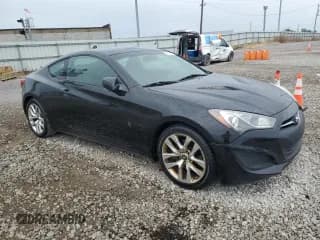 ✅ 2013 Hyundai Genesis Coupe 2.0T • VIN: KMHHT6KD6DU100997 • Lot: 70918025. Wystawiony na Copart z przebiegiem 193 308 mil. Bezpłatny archiwum sprzedaży aukcyjnych z USA i szczegółowy raport historii pojazdu na DreamBid. Zdjęcie 4.