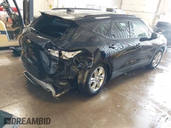 ✅ 2020 Chevrolet Blazer LT • VIN: 3GNKBJRSXLS579127 • Лот: 41654108. Опубликован ранее на IAAI с пробегом 30 398 миль. Бесплатный доступ к архиву аукционных продаж из США и подробный отчёт об истории автомобиля на DreamBid. Изображение 4.