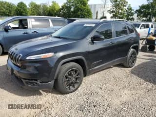 ✅ 2015 Jeep Cherokee Latitude • VIN: 1C4PJMCS0FW523573 • Лот: 69290605. Опубликован ранее на Copart с пробегом 163 624 миль. Бесплатный доступ к архиву аукционных продаж из США и подробный отчёт об истории автомобиля на DreamBid. Изображение 1.