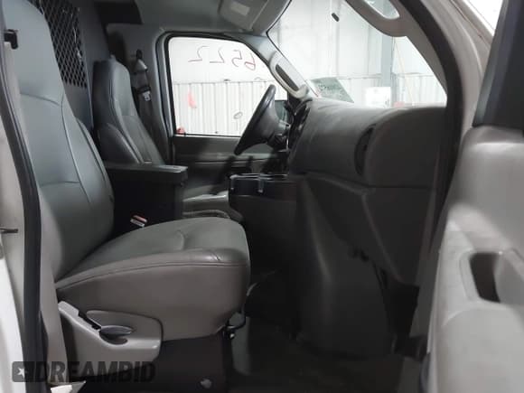 ✅ 2006 Ford Econoline Cargo Recreational • VIN: 1FTSS34P96HB18179 • Lot: 42016522. Listed on IAAI with 155,499 mi. Free auction sales archive from the USA and detailed vehicle history report at DreamBid. Image 5.