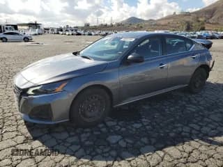 ✅ 2024 Nissan Altima S • VIN: 1N4BL4BV2RN318613 • Lot: 86800705. Wystawiony na Copart z przebiegiem 66 560 mil. Bezpłatny archiwum sprzedaży aukcyjnych z USA i szczegółowy raport historii pojazdu na DreamBid. Zdjęcie 1.