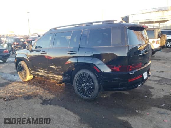 2025 Hyundai Santa Fe Calligraphy с VIN 5NMP5DG19SH022376, выставлен на аукционе Copart как лот 82799444 с пробегом 1 114 миль миль и Списание • Salvage title. История ставок и продаж доступна на DreamBid. Изображение 2.