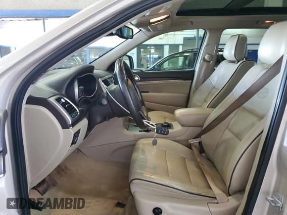 ✅ 2015 Jeep Grand Cherokee Overland • VIN: 1C4RJFCG7FC673181 • Lot: 46527875. Listed on Copart with 124,503 mi. Free auction sales archive from the USA and detailed vehicle history report at DreamBid. Image 7.