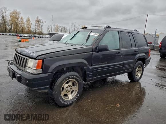 ✅ 1996 Jeep Grand Cherokee Laredo • VIN: 1J4GZ58SXTC221089 • Lot: 95514735. Listed on Copart with 235,324 mi. Free auction sales archive from the USA and detailed vehicle history report at DreamBid. Image 1.