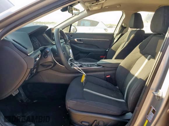 2021 Hyundai Sonata SEL с VIN KMHL64JA4MA159464, выставлен на аукционе Copart как лот 85913955 с пробегом 56 286 миль миль и Списание • Salvage title. История ставок и продаж доступна на DreamBid. Изображение 7.