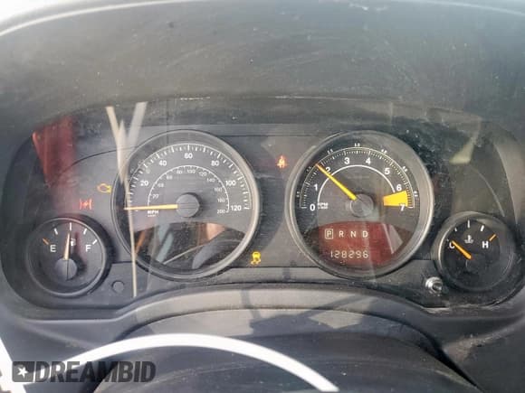 ✅ 2015 Jeep Patriot Latitude • VIN: 1C4NJRFB6FD357698 • Lot: 84237855. Wystawiony na Copart z przebiegiem 128 296 mil. Bezpłatny archiwum sprzedaży aukcyjnych z USA i szczegółowy raport historii pojazdu na DreamBid. Zdjęcie 9.