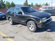 ✅ 2003 Chevrolet Blazer Xtreme • VIN: 1GNCS18XX3K108303 • Lot: 43593593. Wystawiony na IAAI z przebiegiem 135 383 mil. Bezpłatny archiwum sprzedaży aukcyjnych z USA i szczegółowy raport historii pojazdu na DreamBid. Zdjęcie 1.