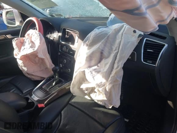 ✅ 2014 Audi Q5 Premium • VIN: WA1CFAFP5EA027258 • Lot: 43808946. Listed on IAAI with 108,542 mi. Free auction sales archive from the USA and detailed vehicle history report at DreamBid. Image 5.