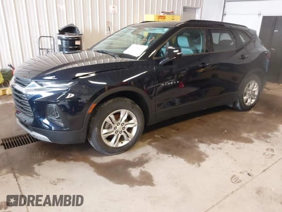 ✅ 2020 Chevrolet Blazer LT • VIN: 3GNKBJRSXLS579127 • Лот: 41654108. Опубликован ранее на IAAI с пробегом 30 398 миль. Бесплатный доступ к архиву аукционных продаж из США и подробный отчёт об истории автомобиля на DreamBid. Изображение 2.