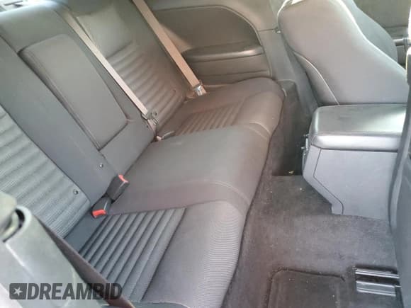 ✅ 2014 Dodge Challenger R/T 100th Anniversary Appearance • VIN: 2C3CDYBT8EH111653 • Лот: 71496384. Опубликован ранее на Copart с пробегом 114 477 миль. Бесплатный доступ к архиву аукционных продаж из США и подробный отчёт об истории автомобиля на DreamBid. Изображение 10.