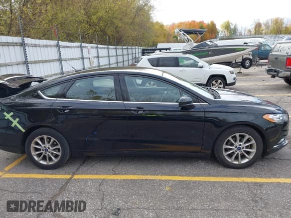 ✅ 2018 Ford Fusion SE • VIN: 3FA6P0T97JR126007 • Lot: 43526650. Listed on IAAI with 114,398 mi. Free auction sales archive from the USA and detailed vehicle history report at DreamBid. Image 13.
