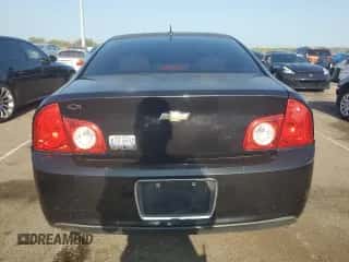 2010 Chevrolet Malibu 1LS z VIN 1G1ZB5EB2A4131409, wystawiony jako Copart lot #67846974 z przebiegiem 244 870 mil mil oraz Szkoda całkowita • Salvage title. Historia ofert i sprzedaży dostępna na DreamBid. Obrazek 6.