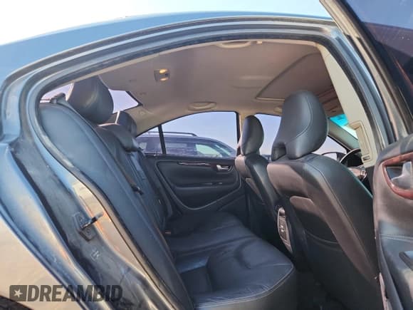 ✅ 2008 Volvo S60 2.5T • VIN: YV1RS592682686042 • Lot: 90708745. Listed on Copart with 216,931 mi. Free auction sales archive from the USA and detailed vehicle history report at DreamBid. Image 10.