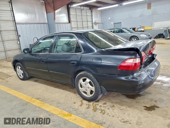 ✅ 2000 Honda Accord EX • VIN: 1HGCG5664YA094425 • Lot: 95218475. Listed on Copart with 185,544 mi. Free auction sales archive from the USA and detailed vehicle history report at DreamBid. Image 2.