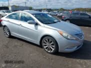 ✅ 2011 Hyundai Sonata SE • VIN: 5NPEC4ABXBH279452 • Lot: 43451578. Wystawiony na IAAI z przebiegiem 155 234 mil. Bezpłatny archiwum sprzedaży aukcyjnych z USA i szczegółowy raport historii pojazdu na DreamBid. Zdjęcie 1.