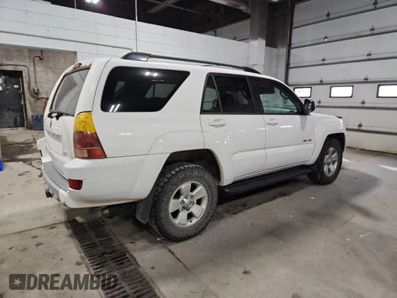 ✅ 2003 Toyota 4Runner SR5 • VIN: JTEBU14R830014403 • Лот: 84068515. Опубликован ранее на Copart с пробегом 253 430 миль. Бесплатный доступ к архиву аукционных продаж из США и подробный отчёт об истории автомобиля на DreamBid. Изображение 3.