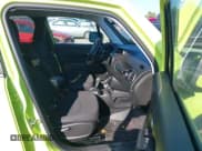 ✅ 2018 Jeep Renegade Latitude • VIN: ZACCJBBB9JPG78939 • Lot: 43203745. Wystawiony na IAAI z przebiegiem 81 968 mil. Bezpłatny archiwum sprzedaży aukcyjnych z USA i szczegółowy raport historii pojazdu na DreamBid. Zdjęcie 5.