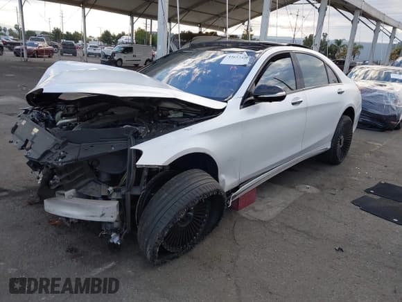 ✅ 2016 Mercedes-Benz S 550 • VIN: WDDUG8CB6GA221010 • Lot: 43657328. Listed on IAAI with Not provided. Free auction sales archive from the USA and detailed vehicle history report at DreamBid. Image 17.