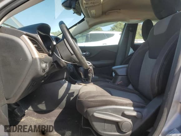 ✅ 2017 Jeep Cherokee Sport • VIN: 1C4PJLAB6HW574527 • Lot: 83803555. Listed on Copart with 120,935 mi. Free auction sales archive from the USA and detailed vehicle history report at DreamBid. Image 7.