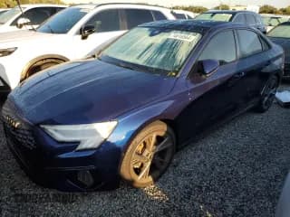 ✅ 2024 Audi A3 Premium Plus • VIN: WAUHUDGY2RA018689 • Лот: 74616564. Опубликован ранее на Copart с пробегом Не указан. Бесплатный доступ к архиву аукционных продаж из США и подробный отчёт об истории автомобиля на DreamBid. Изображение 1.