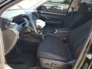 ✅ 2022 Hyundai Tucson SEL • VIN: 5NMJFCAE8NH064678 • Lot: 72090925. Listed on Copart with 61,748 mi. Free auction sales archive from the USA and detailed vehicle history report at DreamBid. Image 7.