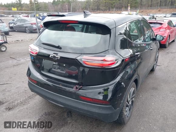 ✅ 2023 Chevrolet Bolt EV 2LT • VIN: 1G1FX6S03P4111434 • Lot: 41942358. Wystawiony na IAAI z przebiegiem 5 645 mil. Bezpłatny archiwum sprzedaży aukcyjnych z USA i szczegółowy raport historii pojazdu na DreamBid. Zdjęcie 4.
