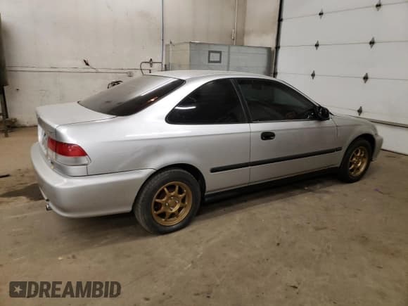 ✅ 2000 Honda Civic HX • VIN: 1HGEJ7125YL108282 • Lot: 78304824. Listed on Copart with 200,108 mi. Free auction sales archive from the USA and detailed vehicle history report at DreamBid. Image 3.
