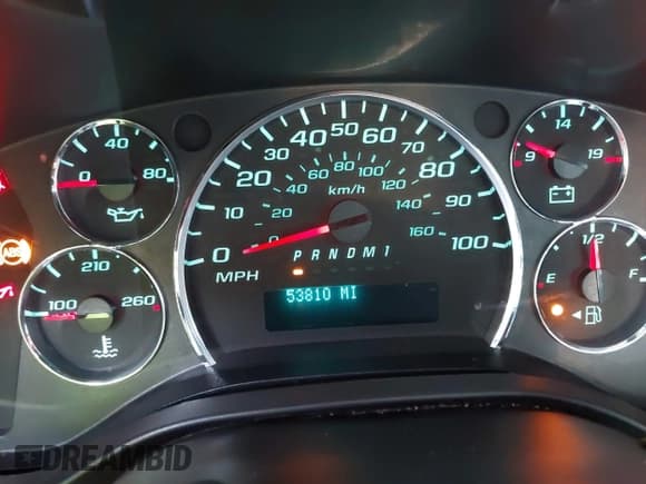 ✅ 2014 Chevrolet Express Cargo • VIN: 1GCWGFCB4E1122593 • Lot: 43475357. Wystawiony na IAAI z przebiegiem 53 810 mil. Bezpłatny archiwum sprzedaży aukcyjnych z USA i szczegółowy raport historii pojazdu na DreamBid. Zdjęcie 7.