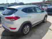 2018 Hyundai Tucson SEL z VIN KM8J33A41JU695772, wystawiony jako IAAI lot #43318562 z przebiegiem 104 982 mil mil oraz . Historia ofert i sprzedaży dostępna na DreamBid. Obrazek 4.