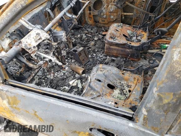 ✅ 2004 Ford Freestar SES • VIN: 2FMZA57674BA84877 • Лот: 49625705. Опубликован ранее на Copart с пробегом Не указан. Бесплатный доступ к архиву аукционных продаж из США и подробный отчёт об истории автомобиля на DreamBid. Изображение 7.