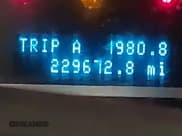 ✅ 2008 Mercury Mariner • VIN: 4M2CU81158KJ14013 • Лот: 41305863. Опубликован ранее на IAAI с пробегом 229 672 миль. Бесплатный доступ к архиву аукционных продаж из США и подробный отчёт об истории автомобиля на DreamBid. Изображение 15.