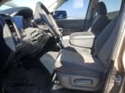 ✅ 2010 Dodge 1500 SLT • VIN: 1D7RV1GP0AS178181 • Lot: 88586325. Wystawiony na Copart z przebiegiem 157 782 mil. Bezpłatny archiwum sprzedaży aukcyjnych z USA i szczegółowy raport historii pojazdu na DreamBid. Zdjęcie 7.