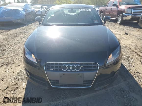 ✅ 2009 Audi TT • VIN: TRUKF38JX91018430 • Lot: 82540545. Wystawiony na Copart z przebiegiem 621 358 mil. Bezpłatny archiwum sprzedaży aukcyjnych z USA i szczegółowy raport historii pojazdu na DreamBid. Zdjęcie 5.