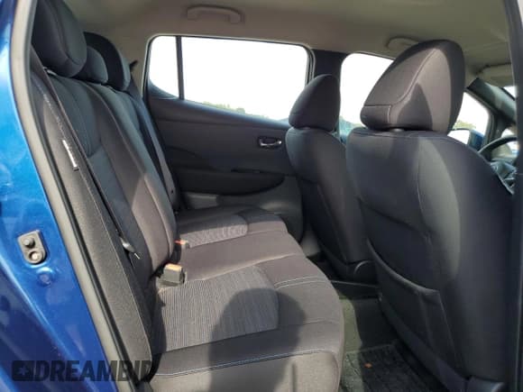 ✅ 2022 Nissan LEAF SV • VIN: 1N4AZ1CV4NC552832 • Lot: 81432595. Wystawiony na Copart z przebiegiem 28 703 mil. Bezpłatny archiwum sprzedaży aukcyjnych z USA i szczegółowy raport historii pojazdu na DreamBid. Zdjęcie 10.