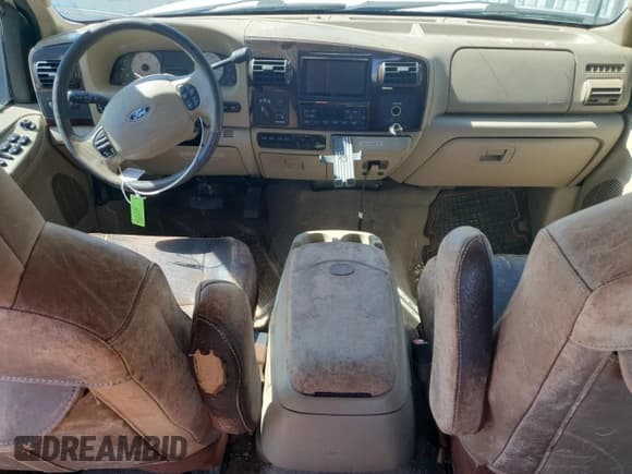 ✅ 2007 Ford F-250 XL • VIN: 1FTSW21PX7EA53915 • Лот: 81392355. Опубликован ранее на Copart с пробегом 231 851 миль. Бесплатный доступ к архиву аукционных продаж из США и подробный отчёт об истории автомобиля на DreamBid. Изображение 8.