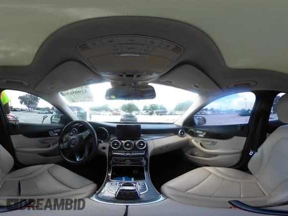 ✅ 2016 Mercedes-Benz C 300 • VIN: 55SWF4JB2GU120005 • Lot: 42905656. Wystawiony na IAAI z przebiegiem 134 814 mil. Bezpłatny archiwum sprzedaży aukcyjnych z USA i szczegółowy raport historii pojazdu na DreamBid. Zdjęcie 23.