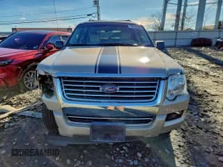 ✅ 2007 Ford Explorer XLT • VIN: 1FMEU73E67UB30986 • Lot: 94124865. Wystawiony na Copart z przebiegiem 153 668 mil. Bezpłatny archiwum sprzedaży aukcyjnych z USA i szczegółowy raport historii pojazdu na DreamBid. Zdjęcie 5.