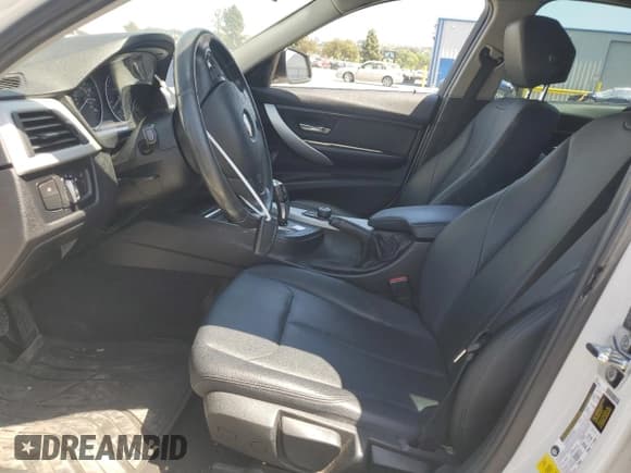 ✅ 2012 BMW 3 Series 328i • VIN: WBA3A5G51CNP16676 • Lot: 58172565. Listed on Copart with 146,508 mi. Free auction sales archive from the USA and detailed vehicle history report at DreamBid. Image 7.