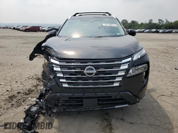 ✅ 2025 Nissan Rogue Platinum • VIN: JN8BT3DD4SW304600 • Lot: 67748615. Listed on Copart with 908 mi. Free auction sales archive from the USA and detailed vehicle history report at DreamBid. Image 5.